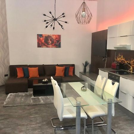 Dohany Apartment Deluxe Budapest Ngoại thất bức ảnh